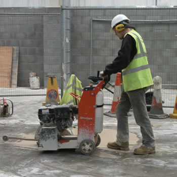 concrete floor detail. repairing concrete floor
